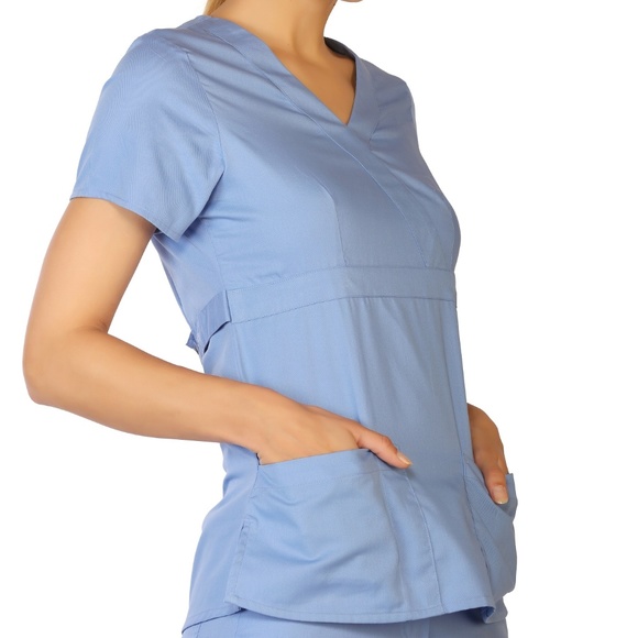 Nwt Clearance Women S Ceil Blue Scrub Top Nwt